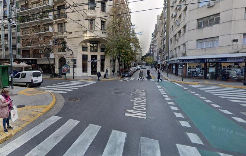 Ubicacion En El Centro Turistico De La Ciudad De *